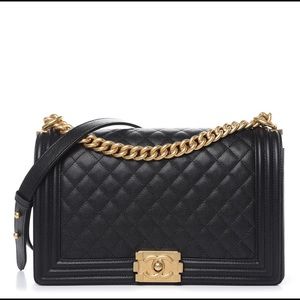 CHANEL Caviar Quilted New Medium Boy Flap Black